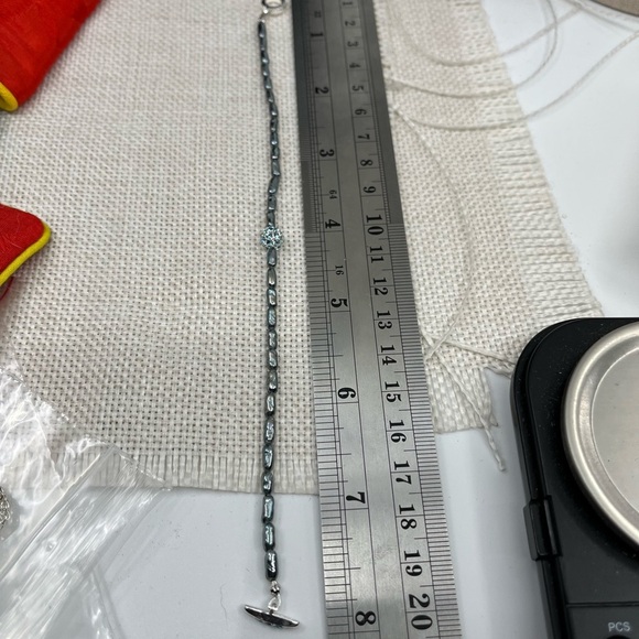 Vintage Hematite and Rhinestone Accented Bracelet – 8” - Picture 15 of 16